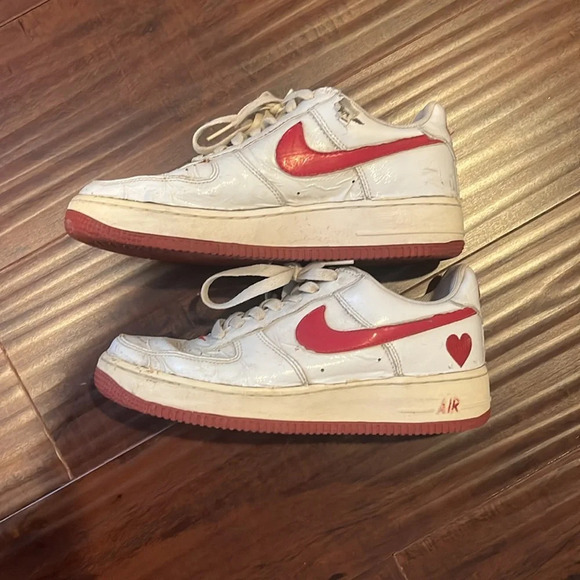Nike sneakers size 8 Air Force 1 low Valentine 💌 - Picture 6 of 12